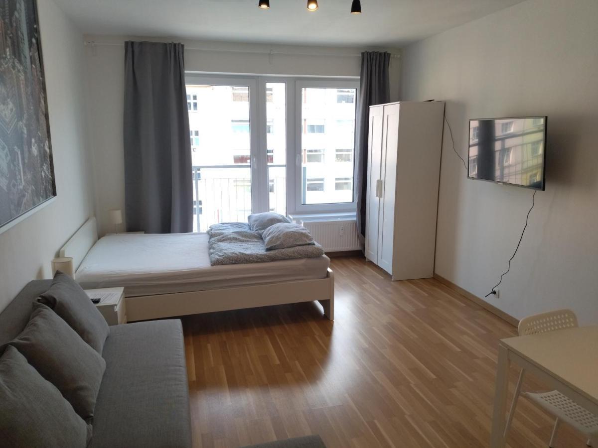 Brand New One Bedroom Apartment #54 In Brand New Building With Free Parking 布拉格 外观 照片
