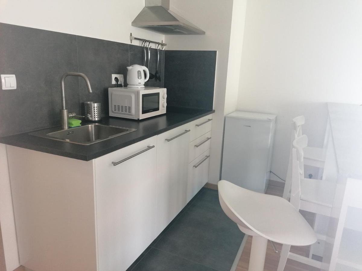 Brand New One Bedroom Apartment #54 In Brand New Building With Free Parking 布拉格 外观 照片