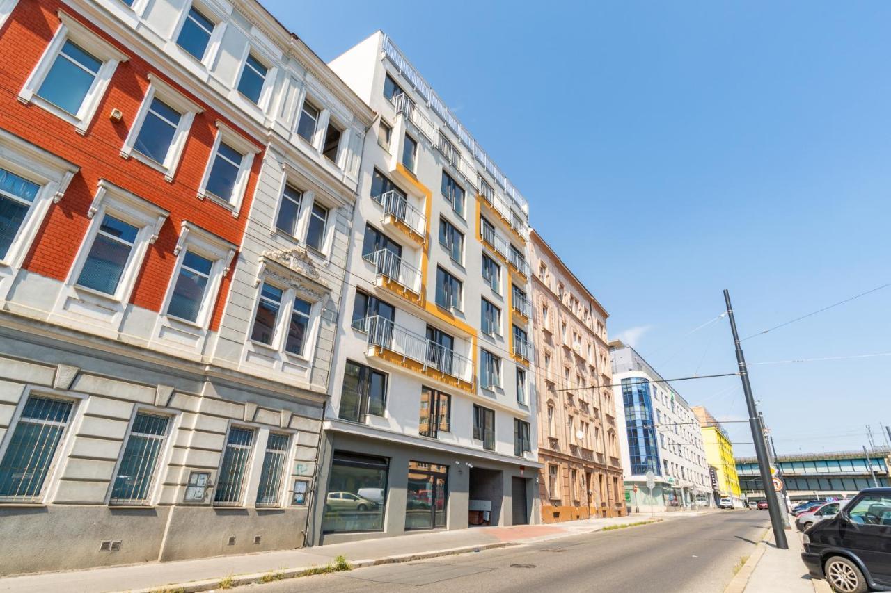 Brand New One Bedroom Apartment #54 In Brand New Building With Free Parking 布拉格 外观 照片